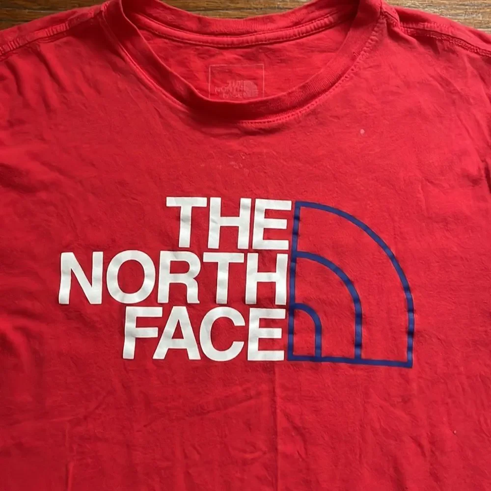 The North Face Red Men’s Short Sleeve Logo T-Shirt
